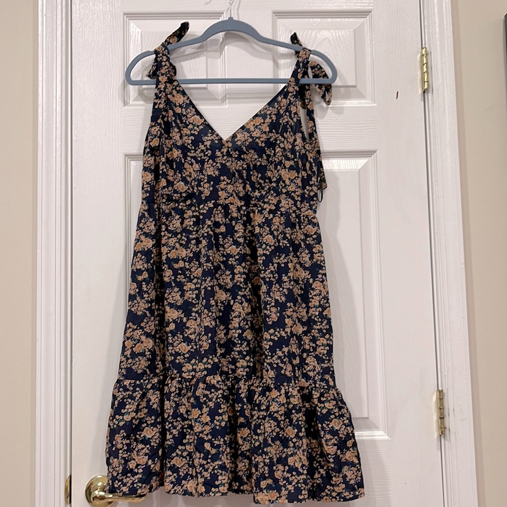 BRAND NEW SHEIN FLORAL DRESS